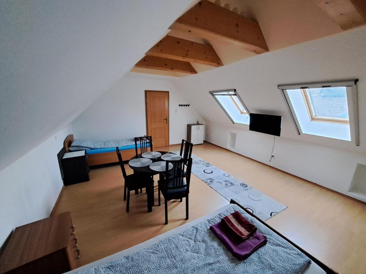Hostelhollabrunn Zewnętrze zdjęcie